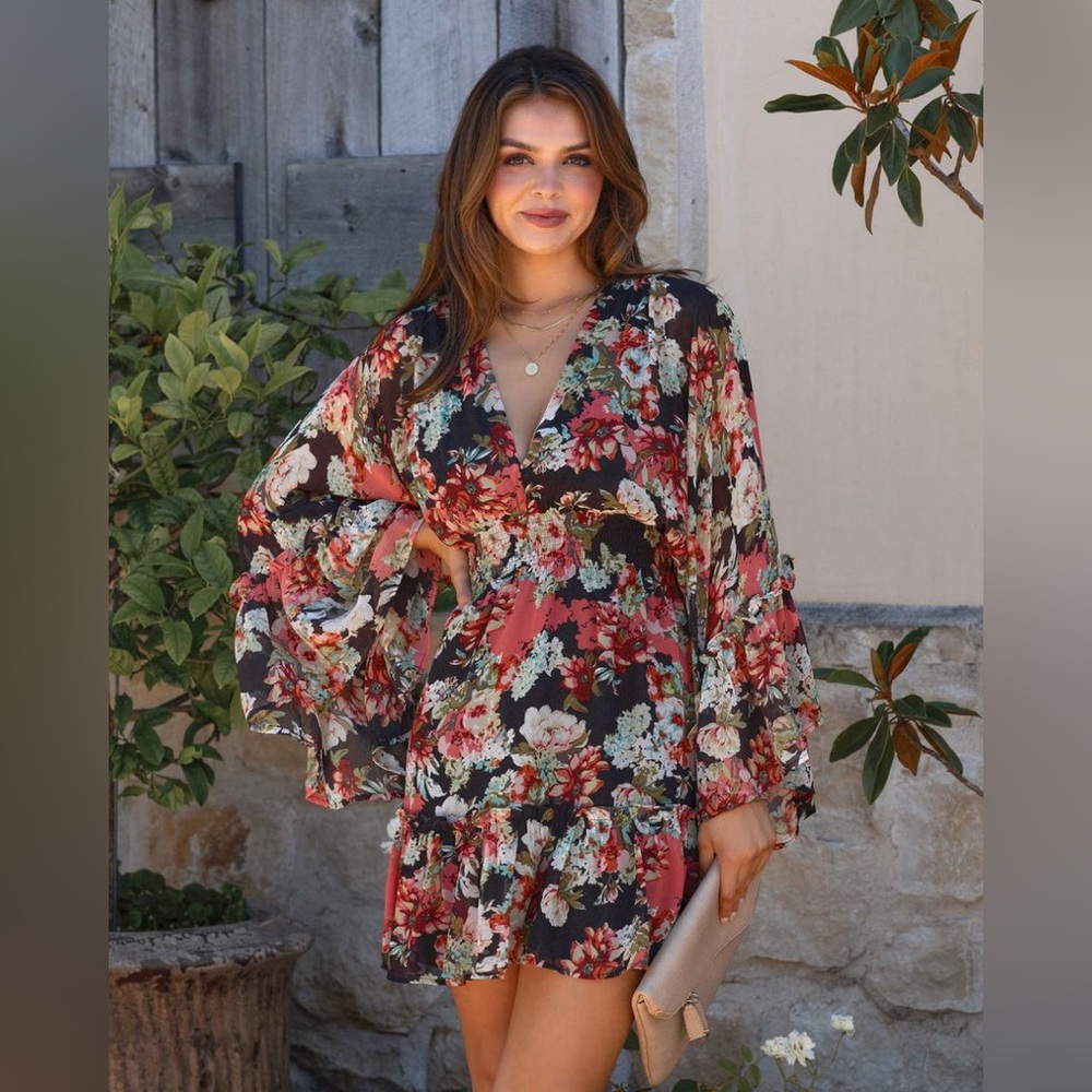 VICI flowy floral dress. Never worn!